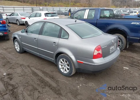 2004 Volkswagen Passat Gls from USA, damaged, VIN WVWPD63B04P097829